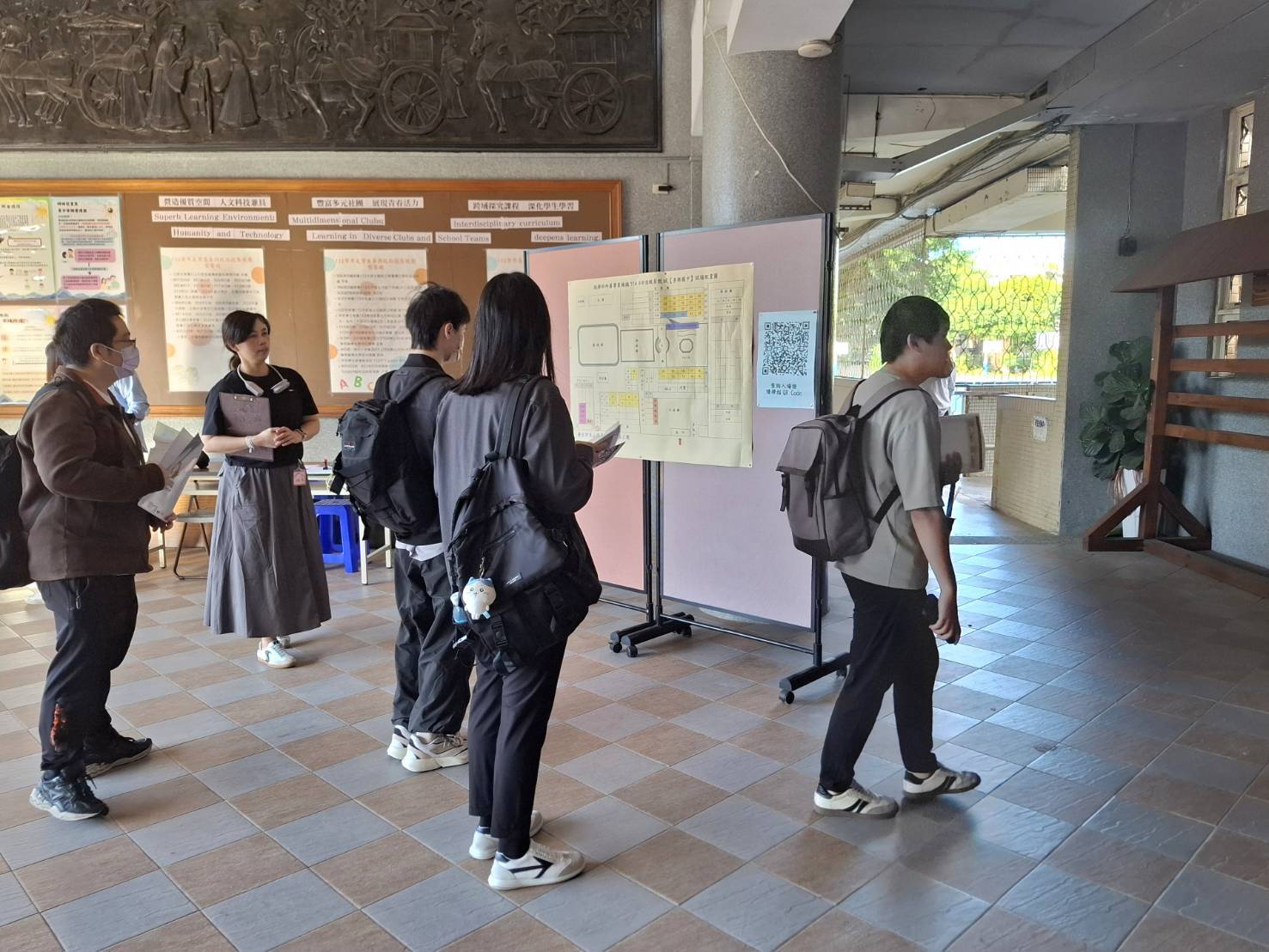 經濟部所屬事業機構114年新進職員甄試今(9)日舉行初試，首節考試8,539人到考，到考率54.27%；預計錄取616人，平均錄取率僅約7.21%。