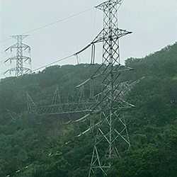 北海岸單日600毫米超大豪雨 土石沖刷 核一廠2號機輸電電塔倒塌 機組安全停機